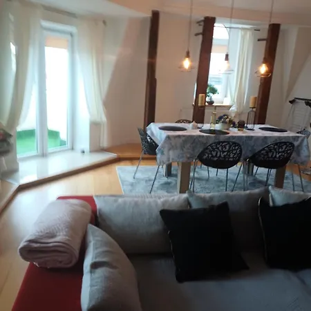 Апартаменты Niebieskie Migdaly Na Mariackiej
